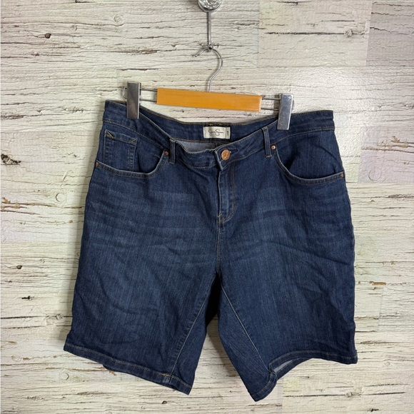 14W Jessica Simpson blue Shorts denim Jean - Picture 1 of 4